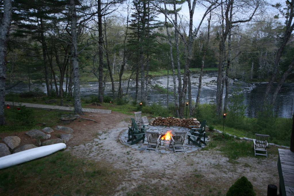 Trout Point Lodge Of Nova Scotia East Kemptville Dış mekan fotoğraf