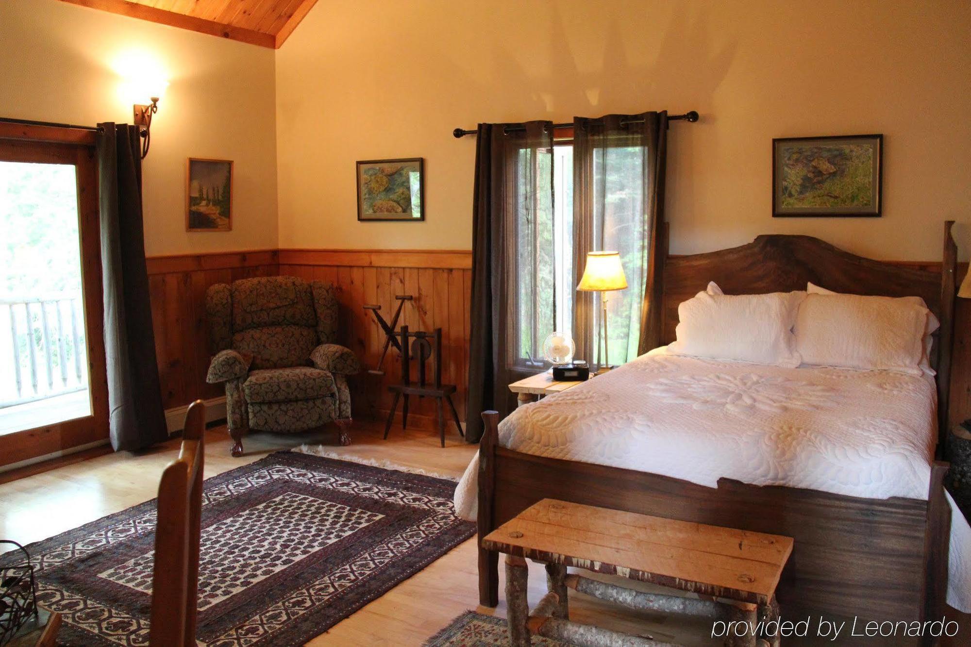 Trout Point Lodge Of Nova Scotia East Kemptville Oda fotoğraf